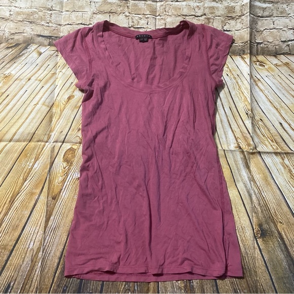 Theory Rose Pink Soft Thin Knit Short Sleeve T Shirt - Picture 1 of 5